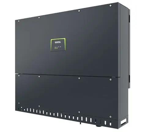 Kostal Wechselrichter in grauer Farbe mit einem LED-Display zur Anzeige von Betriebszuständen. Montiert an einer Wand, ohne sichtbare Anschlüsse oder Kabel.